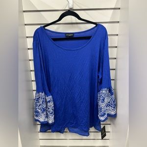 NWT I.N. Studio 3X Blue Embroidered Sleeve Tunic